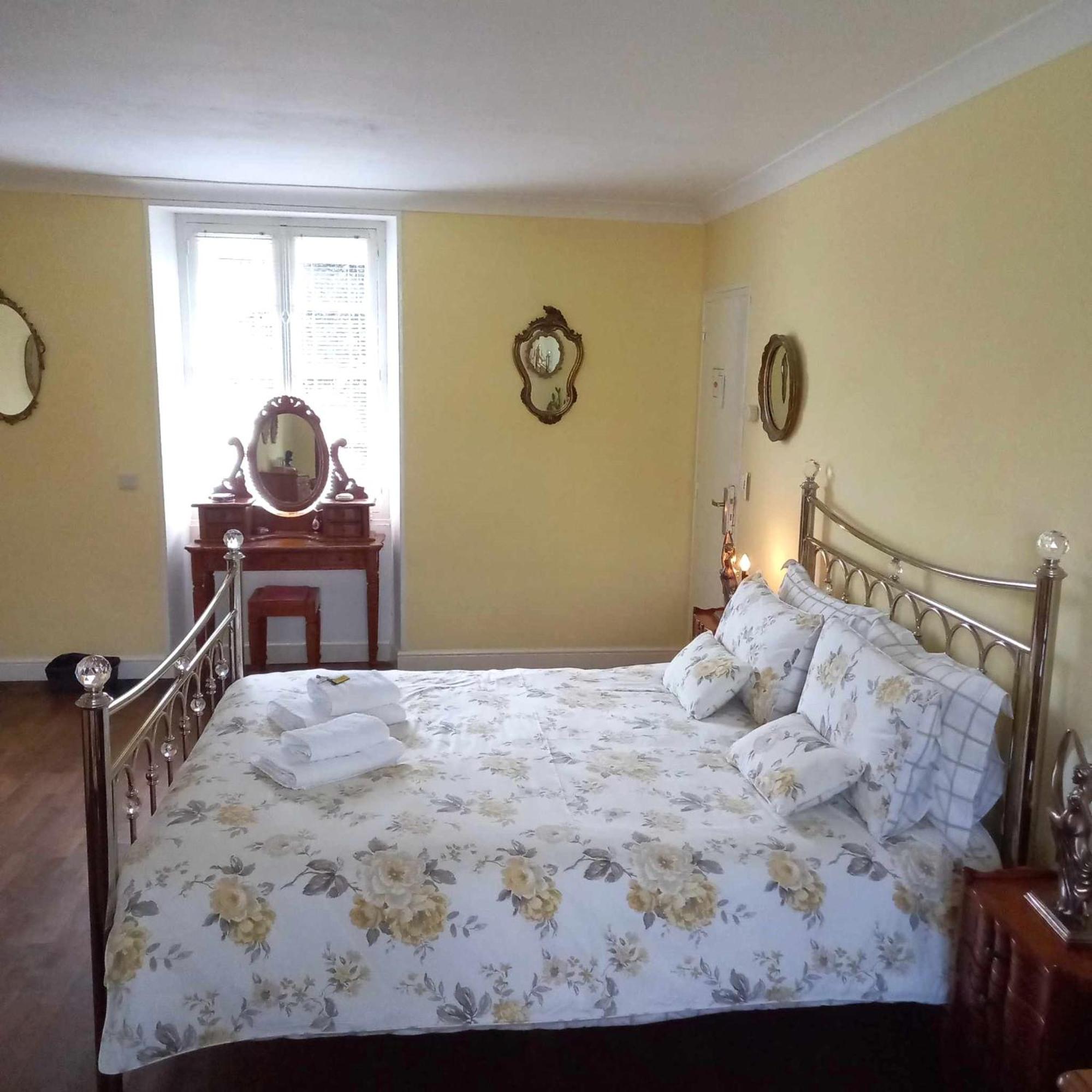 Le Potier Jovial Bed & Breakfast Ger  Екстериор снимка
